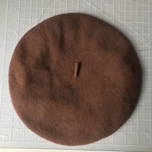 Never worn American Apparel Beret!